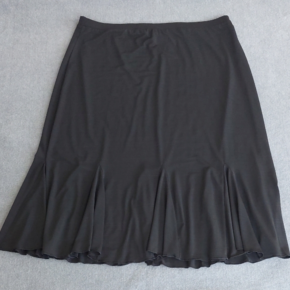 Jaclyn Smith Black Gore Hem Midi Skirt Medium Workwear Office Minimalist - Picture 5 of 5